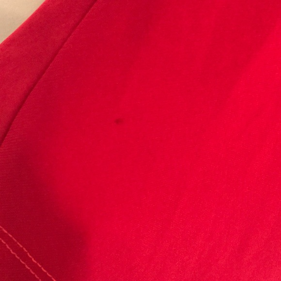 Beautiful Bright red cold shoulder top - Picture 3 of 4